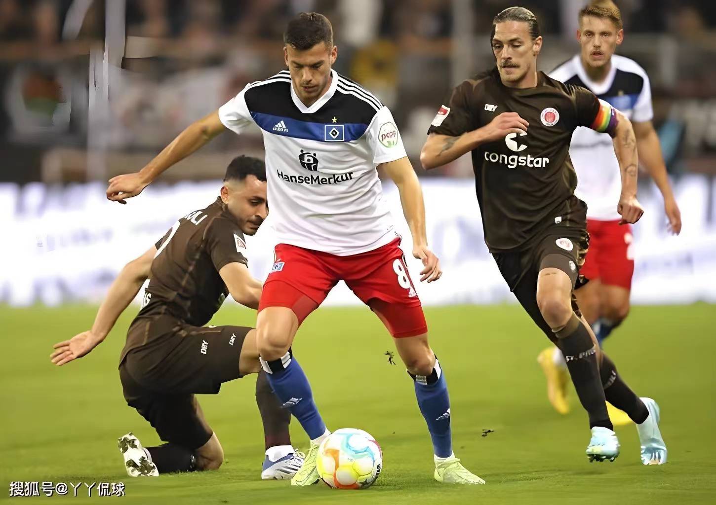 包含史图加特登顶德甲升班马表现亮眼的词条 包含史图加特登顶德甲升班马表现亮眼的词条